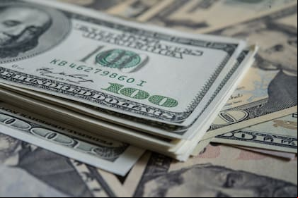 ¿A cuánto está el dólar hoy, jueves 15 de mayo?