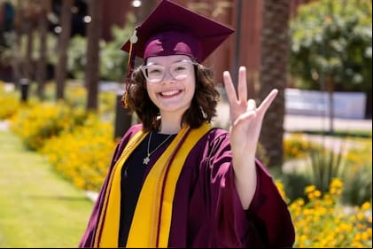 Abigail Zagala es noticia en todo el mundo por graduarse de la Universidad a los 14 años. Foto: Universidad Estatal de Arizona