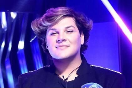 Acusan a Emmanuel de Gran Hermano de maltratar a sus clientes: “Quema cabelleras”