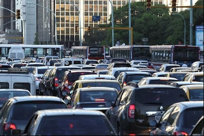 Además de cortes, habrá modificaciones en el estacionamiento y en el transporte público