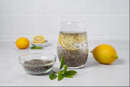Agua de chía con limón: cómo preparar este superalimento ideal para consumir en el desayuno