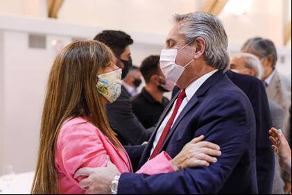 Alberto Fernández y Gabriela Cerruti