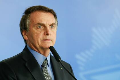 Bolsonaro trató de "mocosa" a Greta Thunberg, después que la joven condenara el asesinato de dos indígenas en la Amazonia.