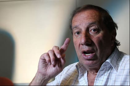 Carlos Bilardo sabe lo que se jugará en las elecciones en Estudiantes