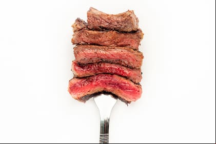 Carne argentina: a nivel nacional, se la percibe como un alimento esencial y una commodity estrella de la economía