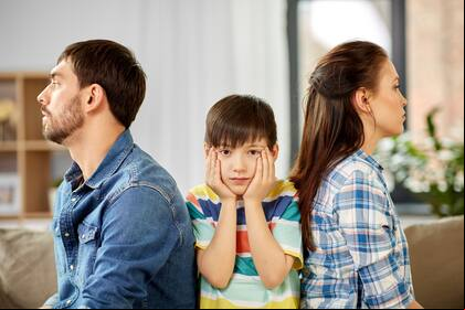 Cómo hablar con tus hijos sobre el divorcio. Foto: Canva