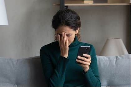 Crecen las denuncias por estafas con aplicaciones que ofrecen préstamos bancarios a tarifas muy beneficiosas, pero que exigen un pago previo del préstamo, y nunca habilitan el dinero prometido