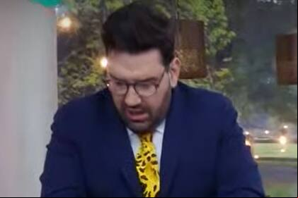 Damián Betular quiso ayudar a una participante en Bake Off Argentina y terminó manchado de chocolate