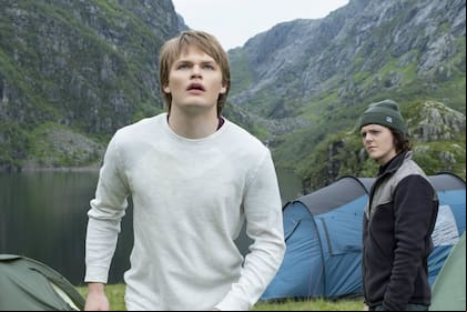David Stakston y Jonas Strand Gravli, los dos adolescentes que pueden o no ser encarnaciones de Thor y Loki, en la nueva serie del creador de Borgen