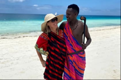Deborah Babu es una estadounidense que encontró el amor muy lejos de casa, en Tanzania, con un hombre 30 años menor