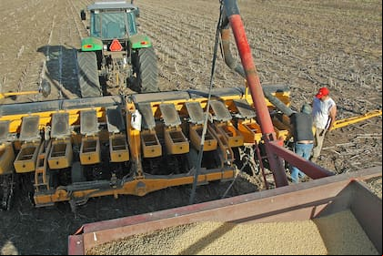 Demanda vigorosa para los insumos agrícolas para la nueva campaña