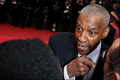 Denzel Washington, indignado con los fotógrafos
