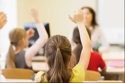 Desde marzo que las escuelas se encuentran cerradas. Algunos chicos pudieron lidiar con las clases virtuales, y otros no.