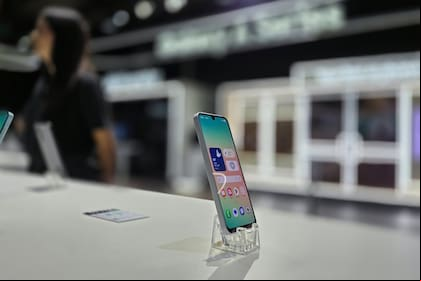 Desde Samsung dijeron que todavía es temprano para saber cuánto se reducirían los precios, aunque la teoría indica que el monto de reducción del arancel se trasladaría al precio, tal como se hizo con el impuesto PAIS