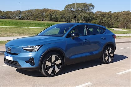 Diseño sobrio y moderno para el 100% eléctrico Volvo C40