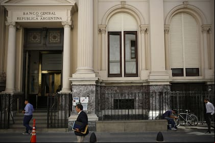 Dólar blue hoy: a cuánto cotiza el jueves 15 de mayo