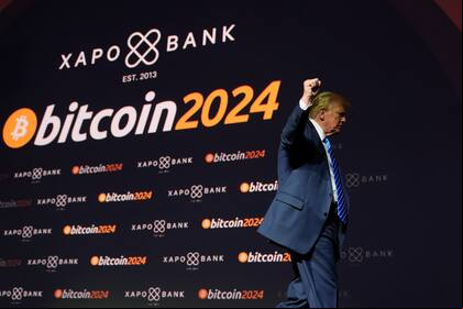 Donald Trump se marcha después de hablar en la conferencia Bitcoin 2024, el sábado 27 de julio de 2024, en Nashville, Tennessee