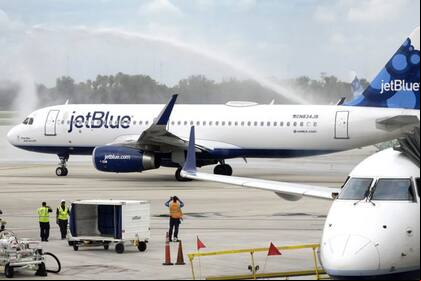 Dos aviones de JetBlue chocaron en plena pista de aterrizaje