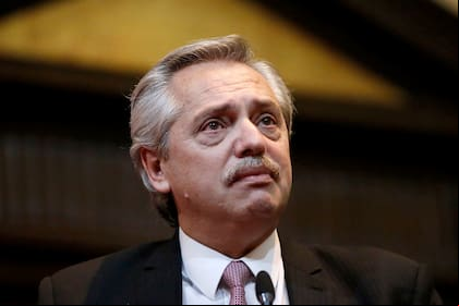 el candidato a presidente por el frente de todos, Alberto Fernandez en el aula magna de la facultad de derecho durante el homenaje a Esteban Righi