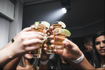 El consumo intensivo es incluso más peligroso que el atracón de alcohol y está aumentando en determinados segmentos de la población (foto de carácter ilustrativo)