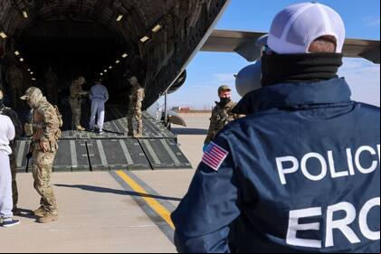 El Departamento de Seguridad Interior (DHS en inglés) comparte las primeras imágenes de los vuelos con inmigrantes ilegales en Guantánamo