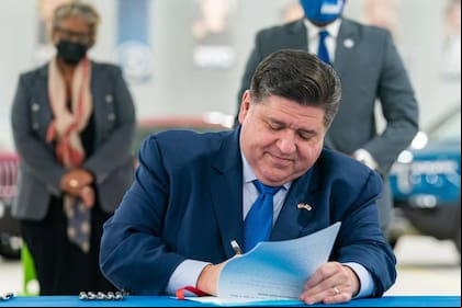 El gobernador de Illinois, JB Pritzker, podría contemplar presentarse a las elecciones a presidente