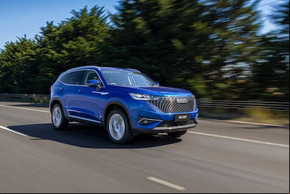 El Haval H6 ahora viene con mecánica híbrida