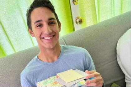 El joven estuvo seis años sin usar las redes sociales por una apuesta con su madre