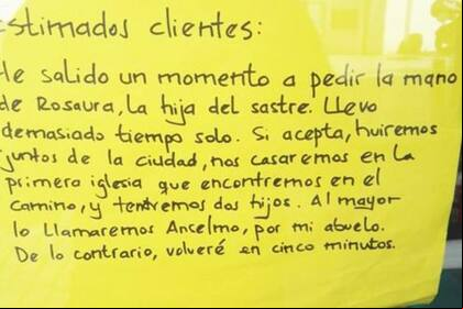 El letrero en una librería desató furor en redes sociales