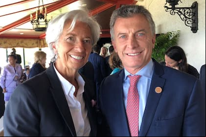 El mandatario se reunirá con la titular del FMI esta tarde