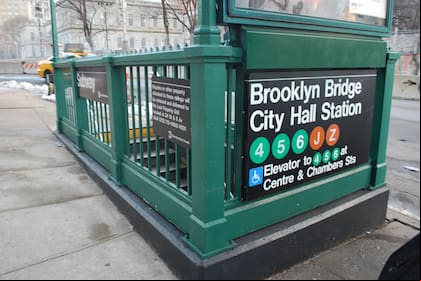 El metro de Nueva York tendrá más presencia de oficiales de policía durante la madrugada para garantizar mayor seguridad