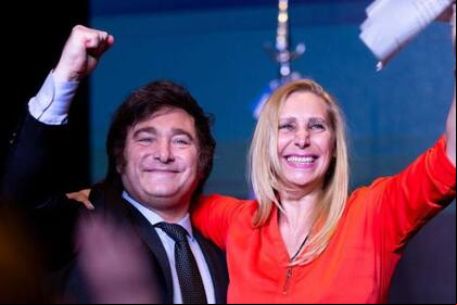 El presidente Javier Milei y su hermana Karina, figura central en el gobierno libertario