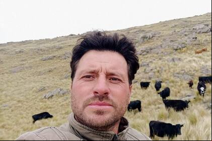 El productor cordobés Daniel Ahumada, luego de recuperar su campo tras un año de estar usurpado