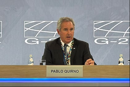 El secretario de Finanzas, Pablo Quirno, siguió la licitación de deuda desde Estados Unidos.