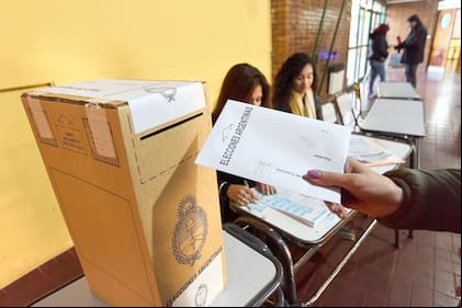 Elecciones PASO 2023 en Mendoza. Voto de Alfredo Cornejo
