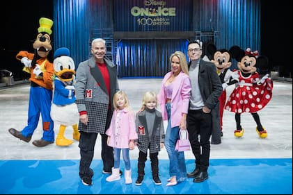 En fotos: de los looks engamados de Luli Salazar y Flavio Mendoza con sus hijos a la salida familiar de Mica Viciconte y Fabián Cubero