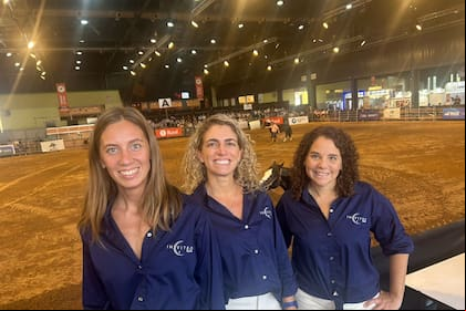 En Nuestros Caballos, las veterinarias Ana Flores Bragulat, Carolina Alonso y Catalina Castañeira