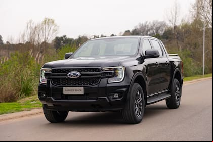 Ford Ranger Black, la última versión que se sumó a la gama de la pick up hecha en Pacheco