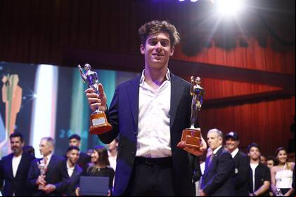 Franco Colapinto ganó el Olimpia de oro, compartido con Dibu Martínez