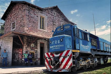 Hoy se celebra el Día del Ferroviario en el país, una actividad clave para la conectividad del teritorio