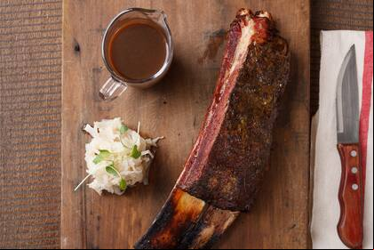 Hubo lugar para la carne con el pastrón con hueso