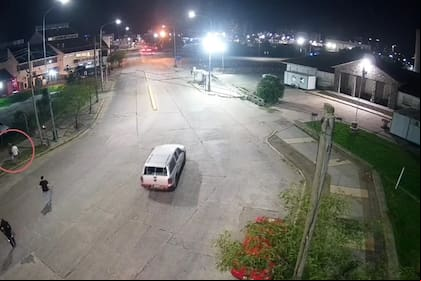 Imágenes de las cámaras de seguridad del puerto que muestran el abordaje para el secuestro de la víctima.