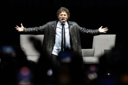 Javier Milei, en la presentación de su libro 'Capitalismo, socialismo y la trampa neoclásica' en el Luna Park