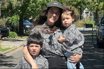 Juana Repetto aún no consigue colegio para su hijo más chiquito