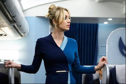 Kaley Cuoco brilla en The Flight Attendant, una de las grandes comedias de HBO Max