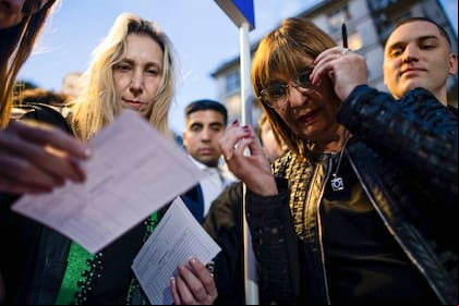 Karina Milei revisa la ficha de afiliación de Patricia Bullrich a La Libertad Avanza