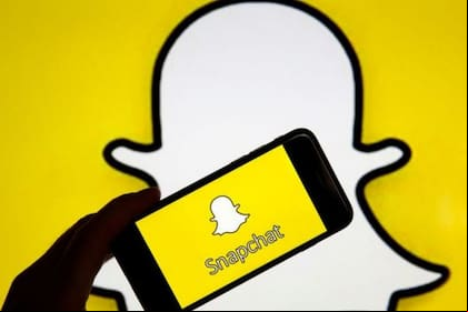 La aplicación Snapchat permite compartir fotos y videos de manera efímera