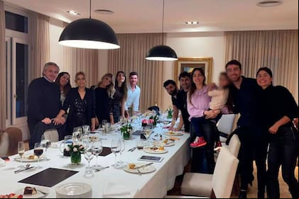 La celebración del cumpleaños de Fabiola Yañez, durante la cuarentena, en la quinta de Olivos