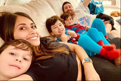 La esposa de Lionel Messi compartió un conmovedor mensaje tras la salida del FC Barcelona