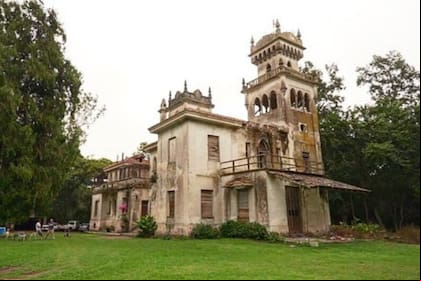 La estancia de La California fue el casco donde vivió Samuel Humberto Levi en 1925 y que hoy se encuentra en pleno abandono